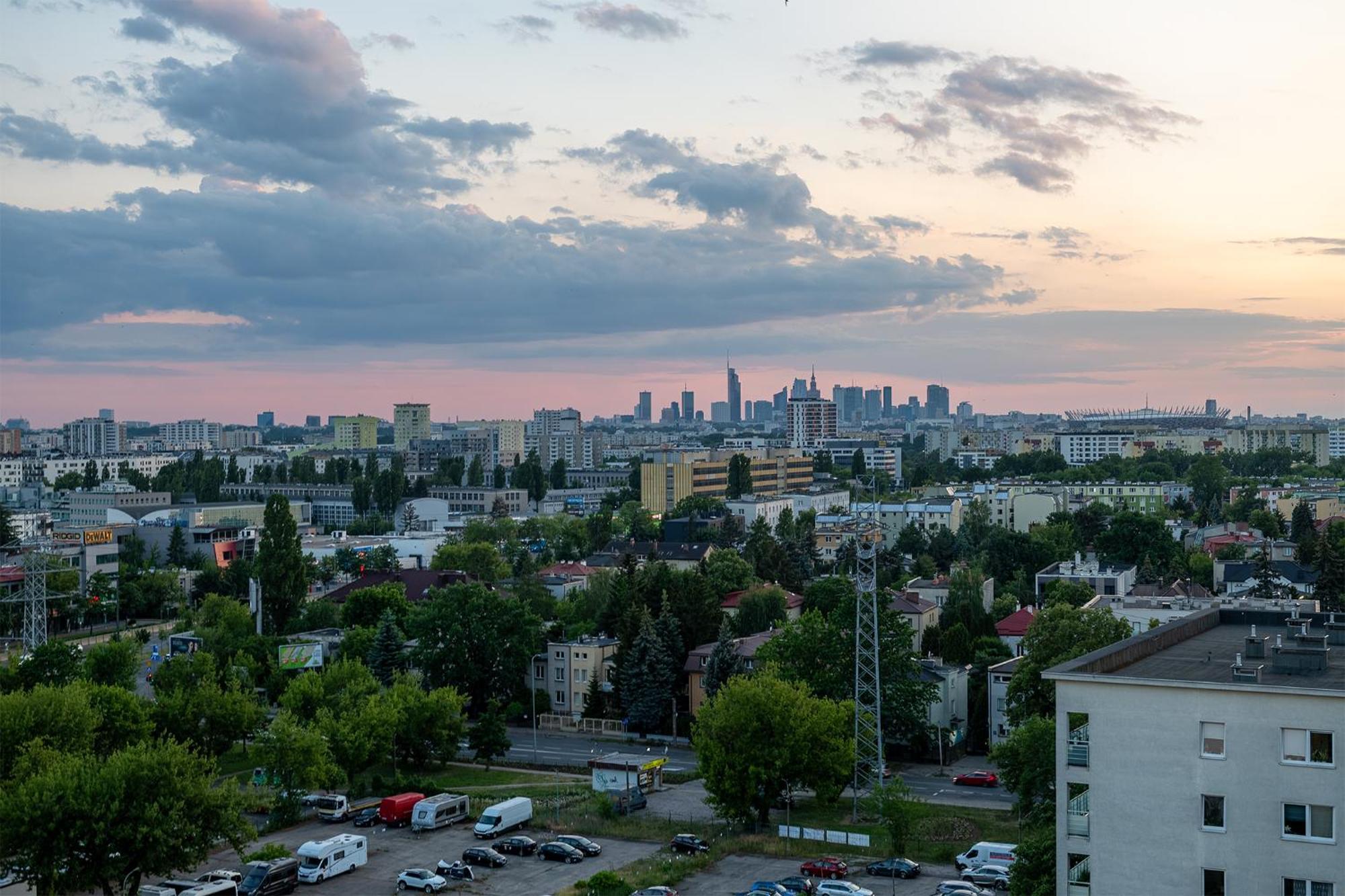 Rentplanet - Komorska Apartment Warsaw